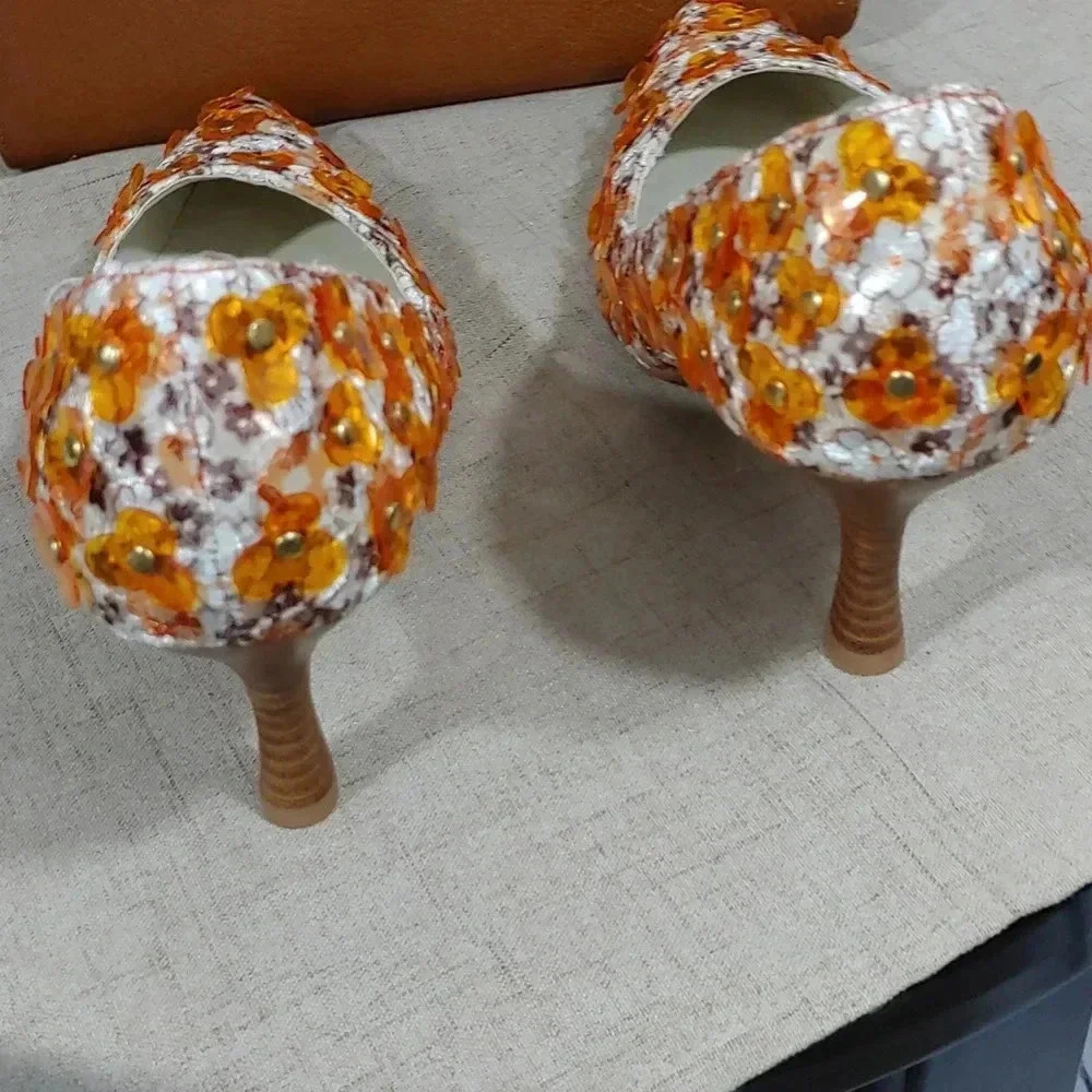 Heigh-Heels by Mojo Moxy - Picture 9 of 10